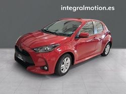 Rojo Usado 2024 Toyota Yaris Edition Berlina | 19.990 € (Precio justo)