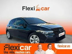 Negro Usado 2020 VW Golf VIII Life Berlina | 20.790 € (Buen precio)