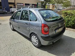 Gris / plata Usado 2004 Citroën Xsara Picasso Exclusive Monovolumen | 1990 € (Buen precio)