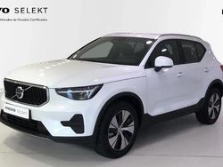Blanco Nuevo 2025 Volvo XC40 Core SUV | 37.990 € (Precio justo)