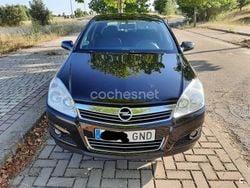 Negro Usado 2009 Opel Astra Enjoy Berlina | 3350 € (Precio justo)