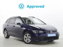 Azul Usado 2022 VW Golf VIII Life Familiar | 22.700 € (Precio justo)