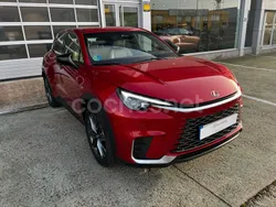 Rojo Usado 2024 Lexus LBX SUV | 34.200 € (Precio justo)