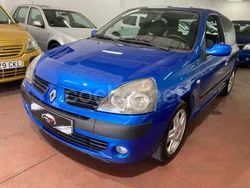Azul Usado 2005 Renault Clio II Extreme Berlina | 2800 € (Precio justo)