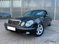 Negro Usado 2005 Mercedes E200 Avantgarde Berlina | 8500 € (Precio justo)