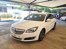 Blanco Usado 2014 Opel Insignia Excellence Familiar | 10.200 € (Un poco caro)