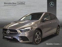 Mountaingrau met. Usado 2023 Mercedes B250 AMG line Monovolumen | 37.900 €