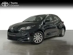 Azul Usado 2024 Toyota Yaris Hybrid Active Berlina | 21.890 € (Precio justo)