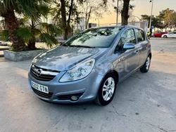 Gris / plata Usado 2010 Opel Corsa Berlina | 5900 € (Precio justo)