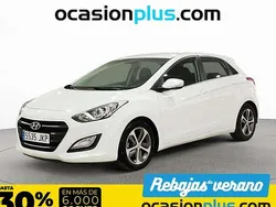 Blanco Usado 2015 Hyundai i30 Utilitario | 13.890 € (Caro)