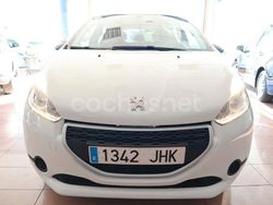 Blanco Usado 2016 Peugeot 208 Access Utilitario | 5600 € (Buen precio)