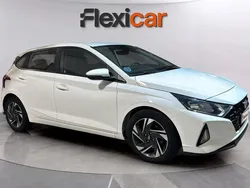 Blanco Usado 2021 Hyundai i20 Berlina | 13.990 € (Precio justo)