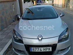 Gris / plata Usado 2013 Renault Mégane III GT Coupe | 7500 € (Precio justo)