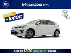 Blanco Usado 2023 Kia Rio Berlina | 13.985 € (Precio justo)