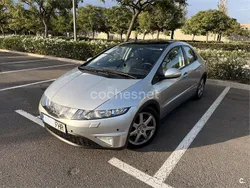 Gris / plata Usado 2006 Honda Civic Executive Berlina | 7500 € (Buen precio)