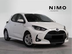 Gris grafito Usado 2021 Toyota Yaris Hybrid Active Utilitario | 18.500 € (Precio justo)