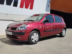 Granate Usado 2003 Renault Clio II Expression Berlina | 2900 € (Un poco caro)