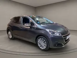 Gris Usado 2017 Peugeot 208 Active Utilitario | 9475 € (Precio justo)