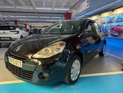 Negro Usado 2010 Renault Clio II Expression | 4990 € (Precio justo)