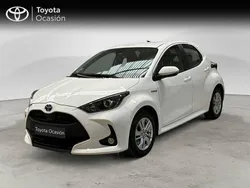 Blanco Usado 2021 Toyota Yaris Hybrid Active Berlina | 19.750 € (Precio justo)
