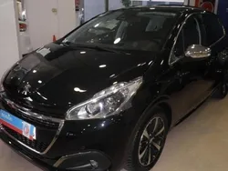 Usado 2019 Peugeot 208 Utilitario | 8570 € (Precio justo)