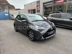 Gris / plata Usado 2019 Toyota Aygo X-play Utilitario | 9990 € (Precio justo)