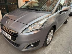 Gris / plata Usado 2014 Peugeot 5008 Allure Monovolumen | 5500 € (Super precio)