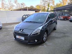 Gris Usado 2012 Peugeot 5008 Allure Monovolumen | 8400 € (Precio justo)