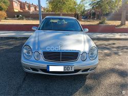 Gris / plata Usado 2004 Mercedes E220 Elegance Berlina | 5500 € (Precio justo)
