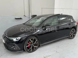 Negro Usado 2023 VW Golf VIII R-line Berlina | 38.900 €