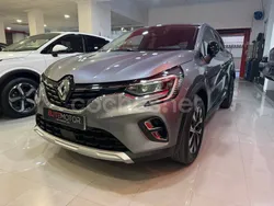 Gris Usado 2024 Renault Captur Techno SUV | 21.500 € (Un poco caro)