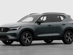Oro Nuevo 2025 Volvo XC40 Plus SUV | 40.900 €