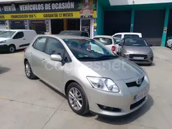 Gris / plata Usado 2008 Toyota Auris Luna Berlina | 9800 € (Un poco caro)