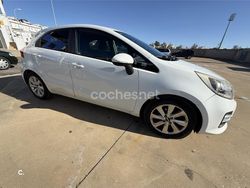 Blanco Usado 2015 Kia Rio Berlina | 6000 € (Buen precio)