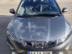 Gris / plata Usado 2009 Honda Civic Comfort Berlina | 8700 € (Precio justo)