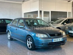 Azul Usado 2001 Opel Astra Comfort Berlina | 1750 € (Precio justo)