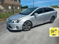 Gris / plata Usado 2015 Toyota Avensis Comfort Familiar | 7499 € (Precio justo)