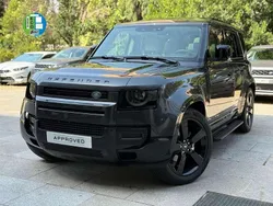 Negro Usado 2025 Land Rover Defender SE Dynamic SUV | 102.495 €