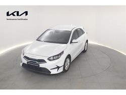 Blanco Usado 2024 Kia Ceed | 18.489 € (Precio justo)