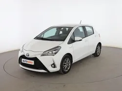 Blanco Usado 2019 Toyota Yaris Hybrid Active Utilitario | 16.099 € (Precio justo)