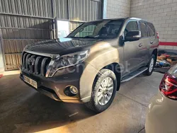 Marrón Usado 2016 Toyota Land Cruiser Limited SUV | 38.000 € (Caro)