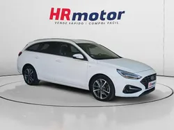 Blanco Usado 2022 Hyundai i30 Familiar | 14.840 € (Un poco caro)