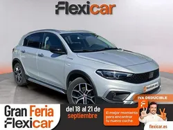 Gris Usado 2022 Fiat Tipo Cross Berlina | 14.990 € (Precio justo)