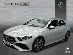 Gris / plateado Usado 2024 Mercedes A200 AMG line Berlina | 35.900 € (Precio justo)