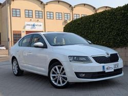 Blanco Usado 2015 Skoda Octavia Style Utilitario | 13.950 € (Precio justo)