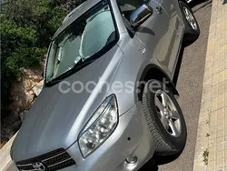 Gris / plata Usado 2005 Toyota RAV4 Executive SUV | 10.500 € (Precio justo)