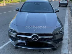 Gris / plata Usado 2019 Mercedes CLA200 Shooting Brake Familiar | 28.450 € (Caro)