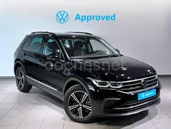 Negro Usado 2023 VW Tiguan Life SUV | 38.900 € (Caro)