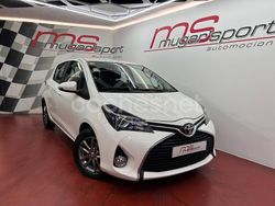 Blanco Usado 2014 Toyota Yaris City Berlina | 8900 € (Buen precio)