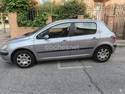 Gris / plata Usado 2005 Peugeot 307 Berlina | 3250 € (Precio justo)